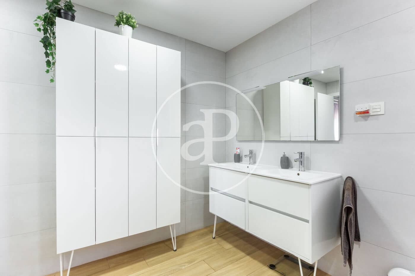 5 soveværelse Villa til salg i Castello de la Plana med swimmingpool - € 299.900 (Ref: 9014231)