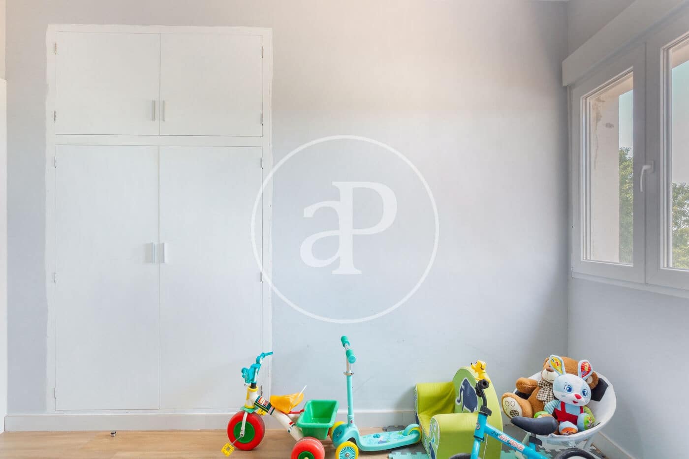 5 soveværelse Villa til salg i Castello de la Plana med swimmingpool - € 299.900 (Ref: 9014231)