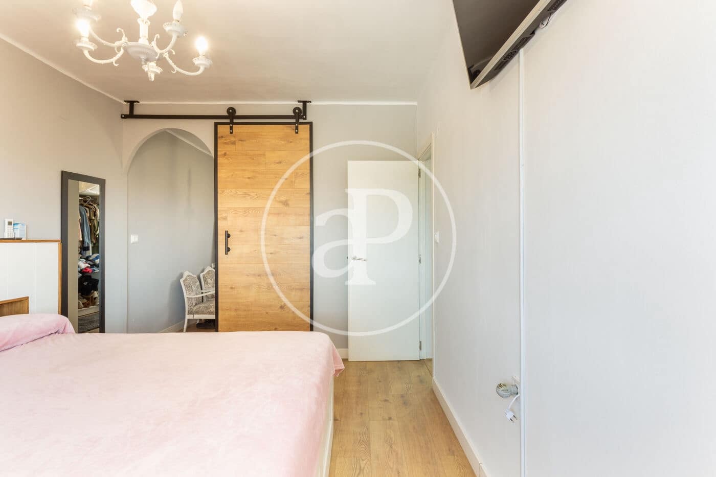 5 soveværelse Villa til salg i Castello de la Plana med swimmingpool - € 299.900 (Ref: 9014231)