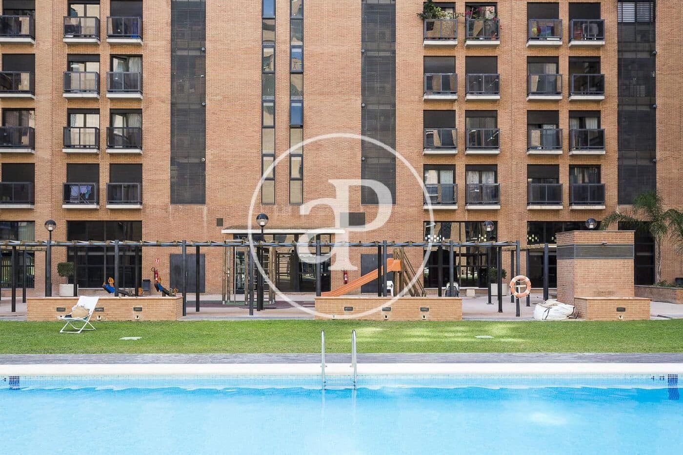 4 slaapkamer Penthouse te koop in Valencia stad met zwembad - € 720.000 (Ref: 9018438)