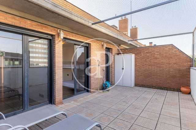 4 chambre Penthouse à vendre à Ciutat de les Arts i de les Ciencies, Valence ville avec piscine - 780 000 € (Ref: 9018438)