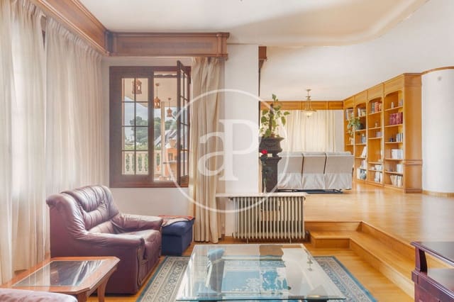 6 makuuhuone Huvila myytävänä paikassa El Vedat de Torrente, Torrent mukana uima-altaan - 950 000 € (Ref: 9021070)