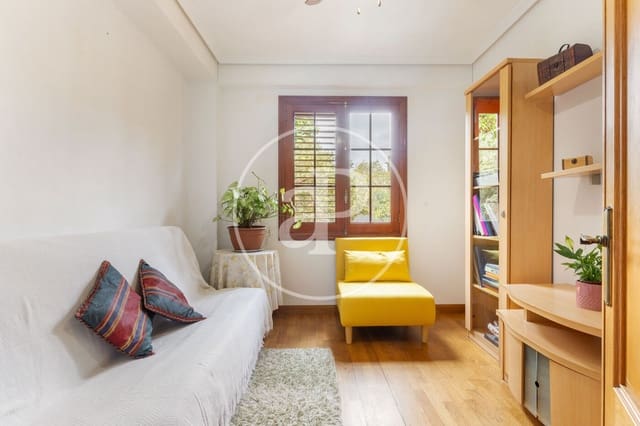 6 makuuhuone Huvila myytävänä paikassa El Vedat de Torrente, Torrent mukana uima-altaan - 950 000 € (Ref: 9021070)