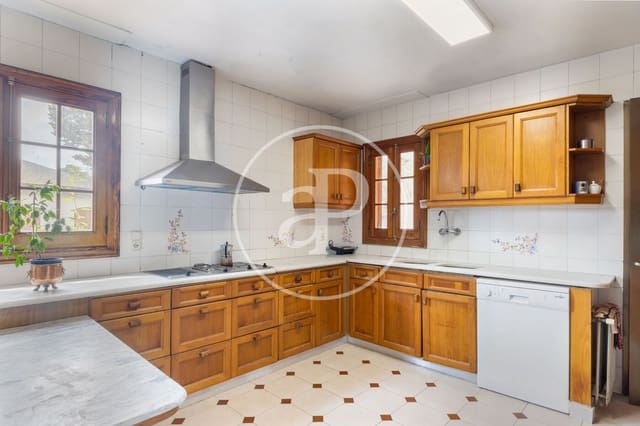 6 makuuhuone Huvila myytävänä paikassa El Vedat de Torrente, Torrent mukana uima-altaan - 950 000 € (Ref: 9021070)