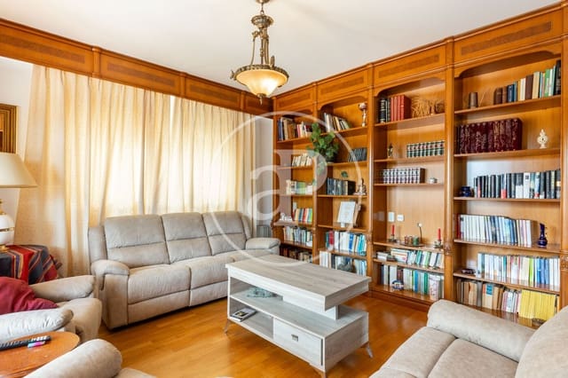 6 makuuhuone Huvila myytävänä paikassa El Vedat de Torrente, Torrent mukana uima-altaan - 950 000 € (Ref: 9021070)