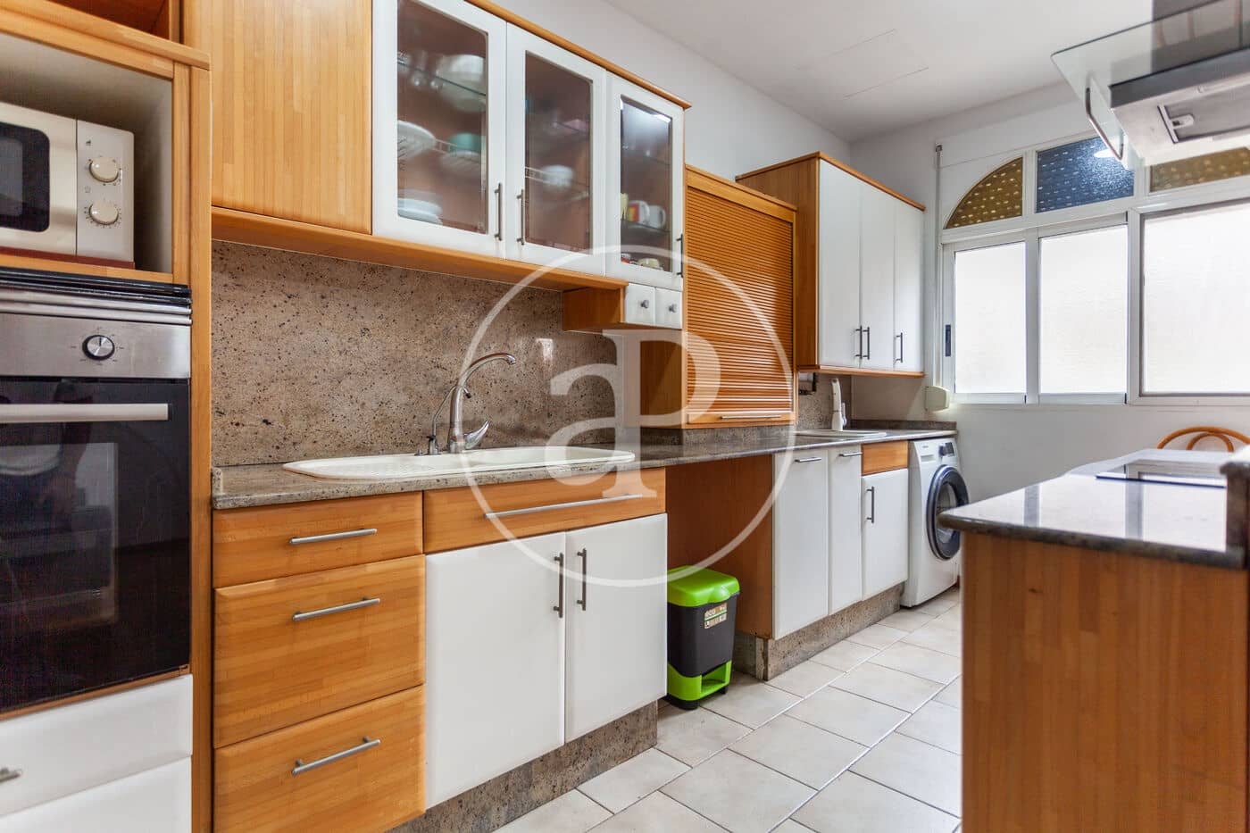 5 makuuhuone Huoneisto vuokrattavana paikassa Valencia kaupunki - 2 170 € (Ref: 9021071)