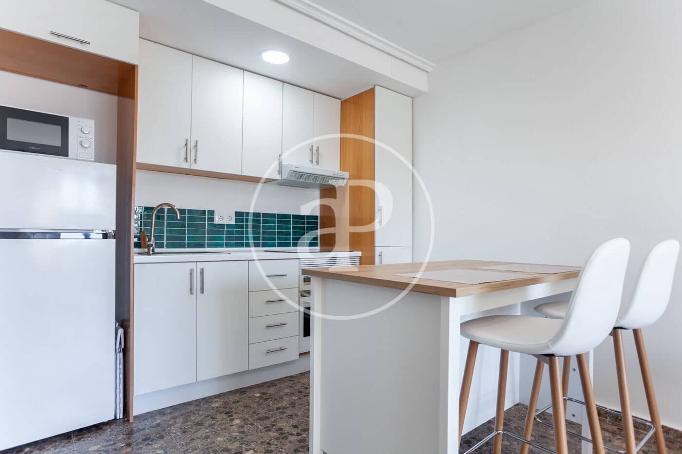 1 soveværelse Lejlighed til leje i Valencia by - € 1.200 (Ref: 9023538)
