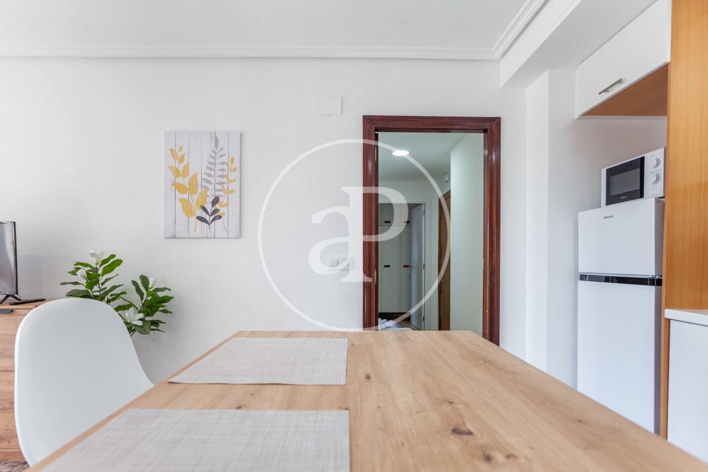 1 soveværelse Lejlighed til leje i Valencia by - € 1.200 (Ref: 9023538)