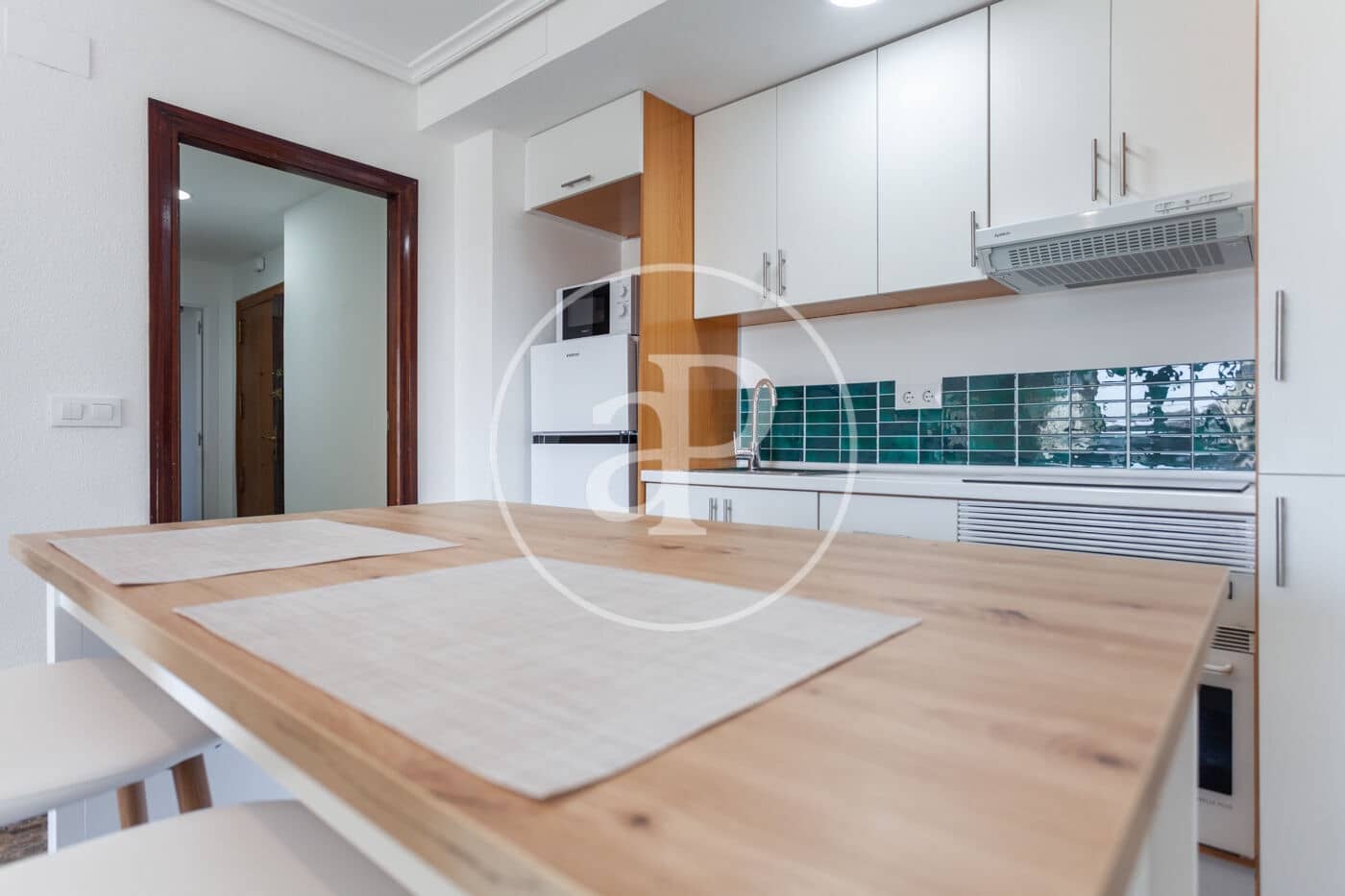 1 soveværelse Lejlighed til leje i Valencia by - € 1.200 (Ref: 9023538)