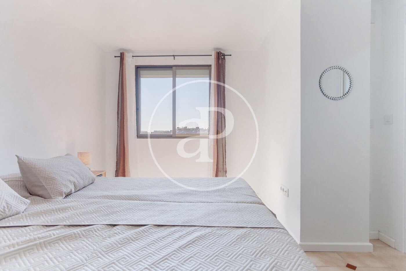 1 soveværelse Lejlighed til leje i Valencia by - € 1.200 (Ref: 9023538)