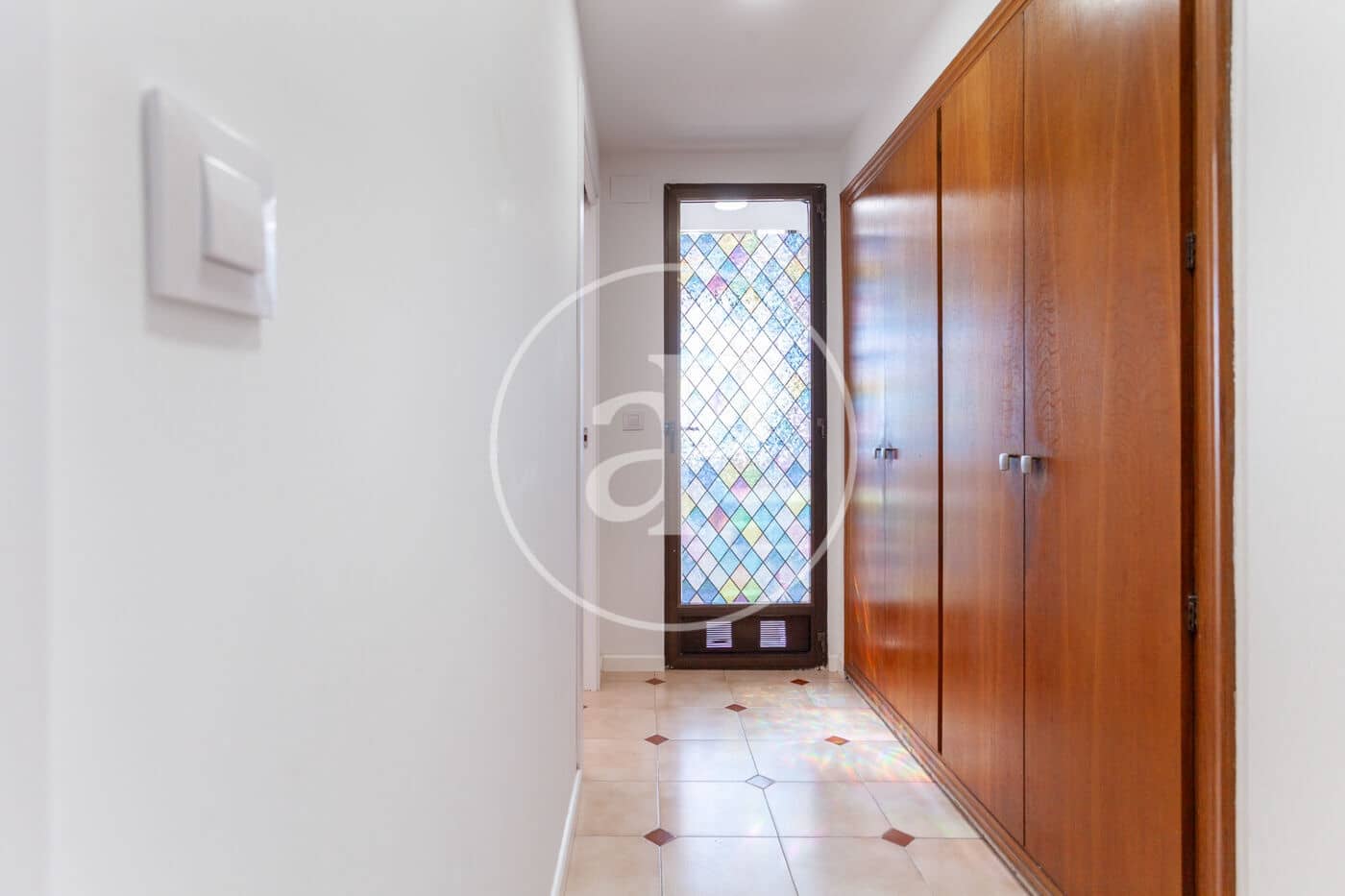 1 soveværelse Lejlighed til leje i Valencia by - € 1.200 (Ref: 9023538)