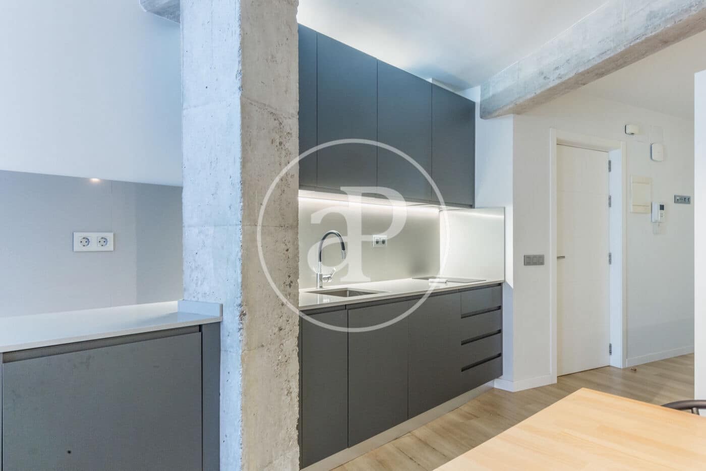 Apartamento en València ciudad en alquiler - 1.200 € (Ref: 9026909)