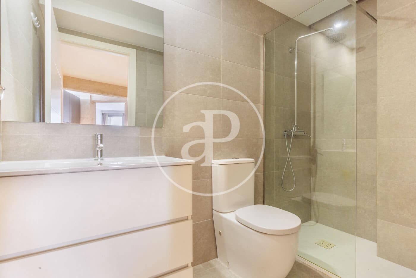 Apartamento en València ciudad en alquiler - 1.200 € (Ref: 9026909)