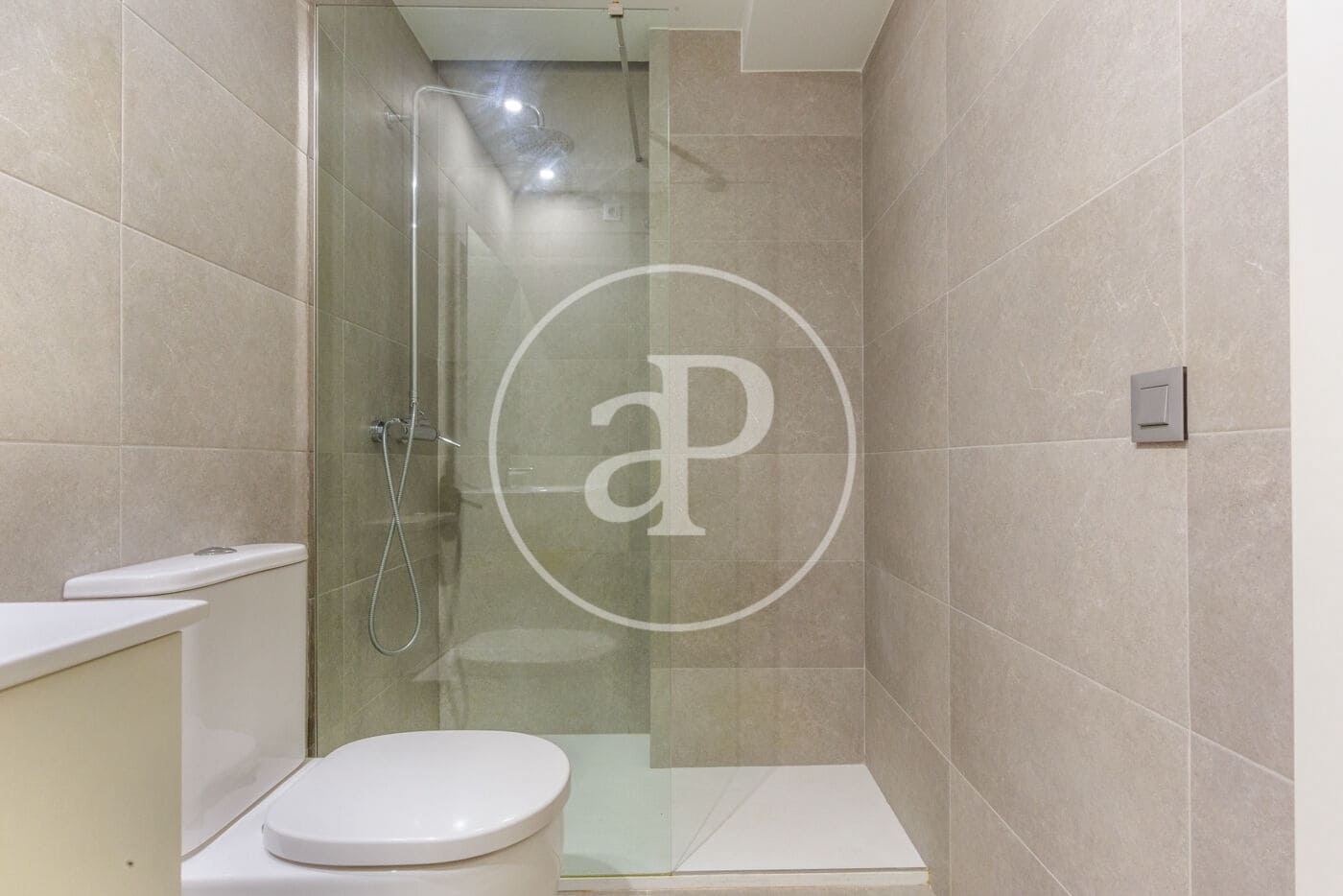 Apartamento en València ciudad en alquiler - 1.200 € (Ref: 9026909)