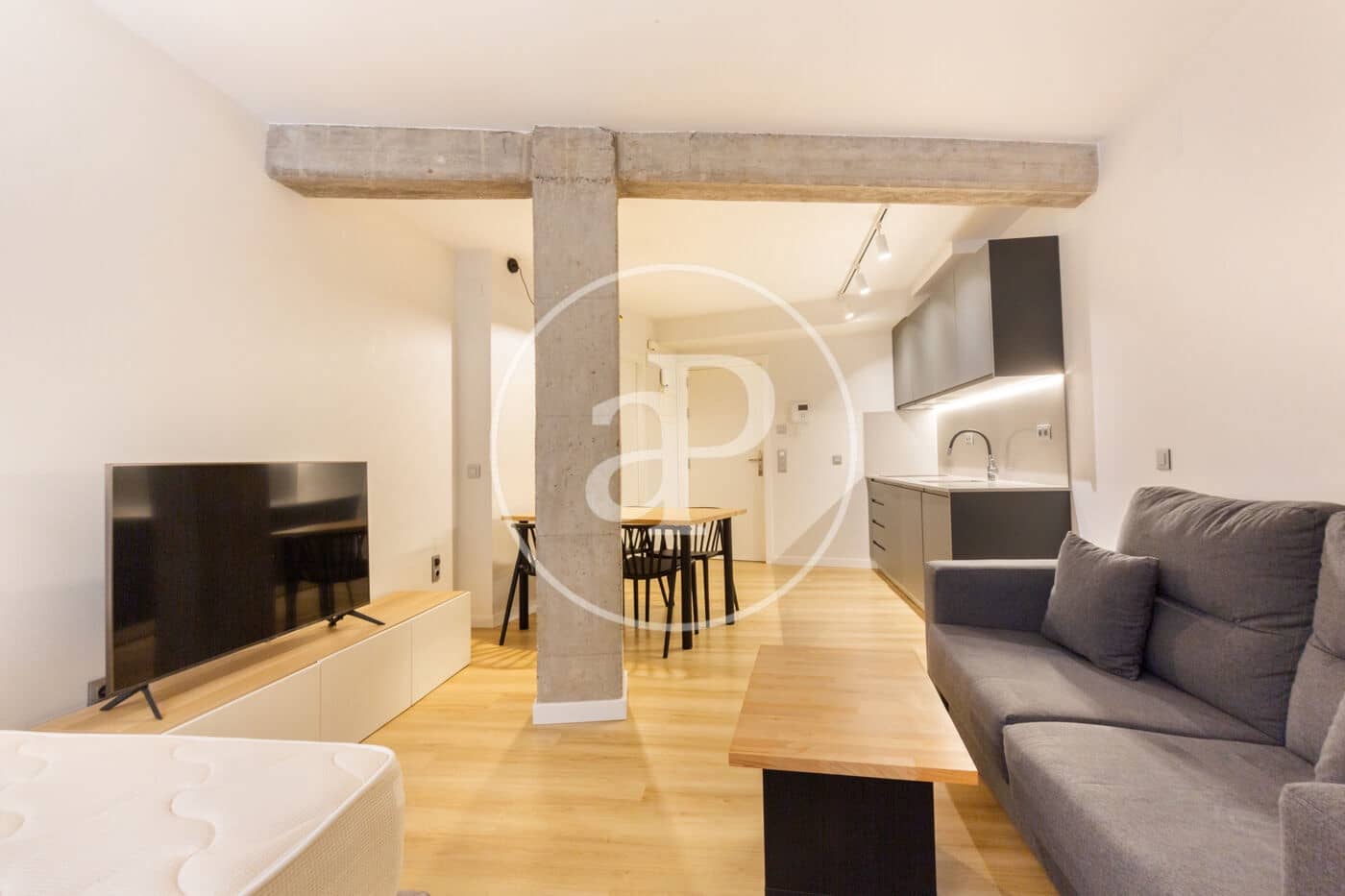 1 soveværelse Lejlighed til leje i Valencia by - € 1.200 (Ref: 9026912)