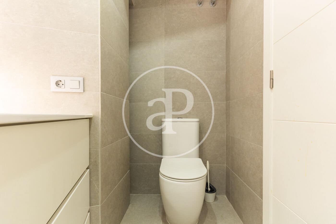 1 soveværelse Lejlighed til leje i Valencia by - € 1.200 (Ref: 9026912)