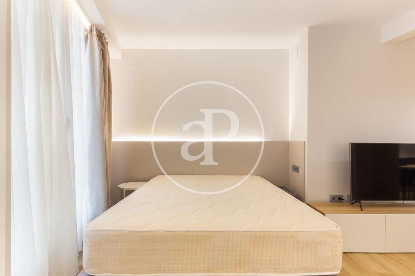 Villa til leje i Valencia by - € 1.100 (Ref: 9026916)