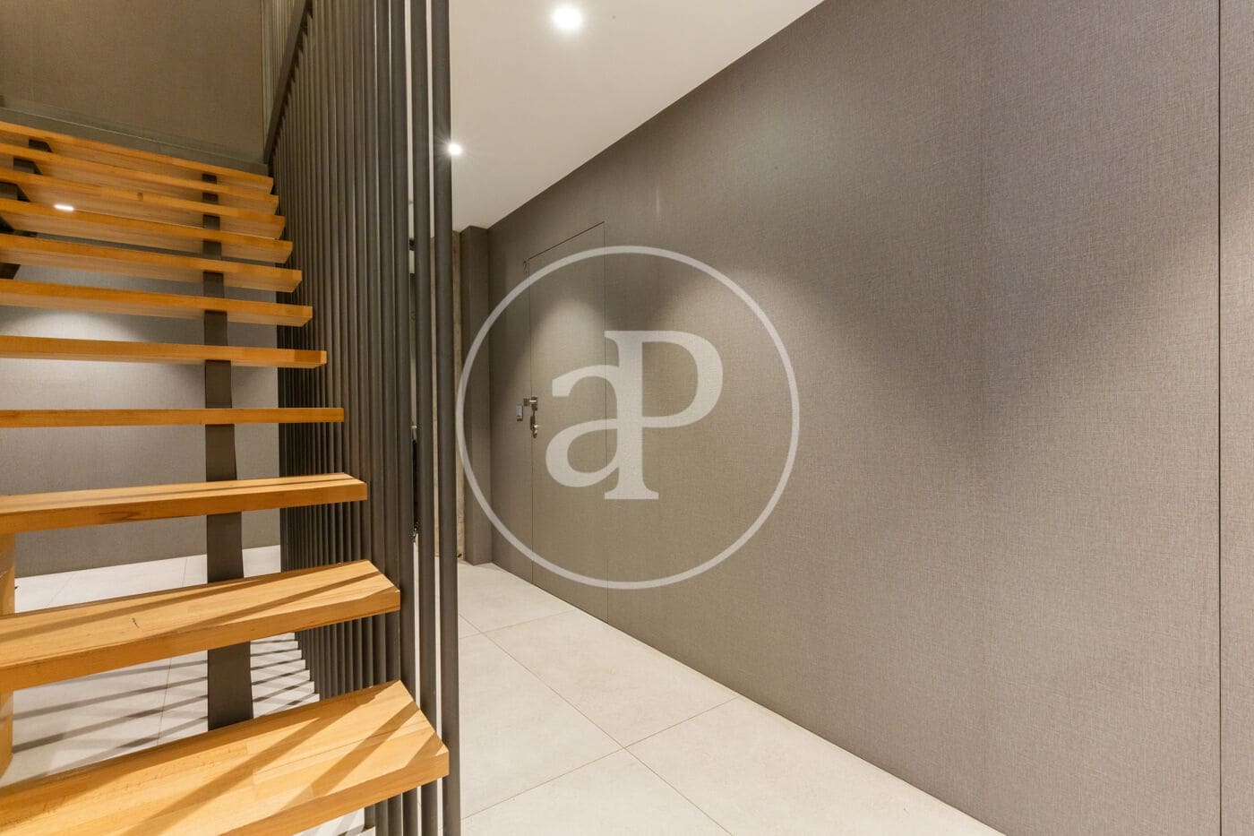 Villa til leje i Valencia by - € 1.100 (Ref: 9026916)