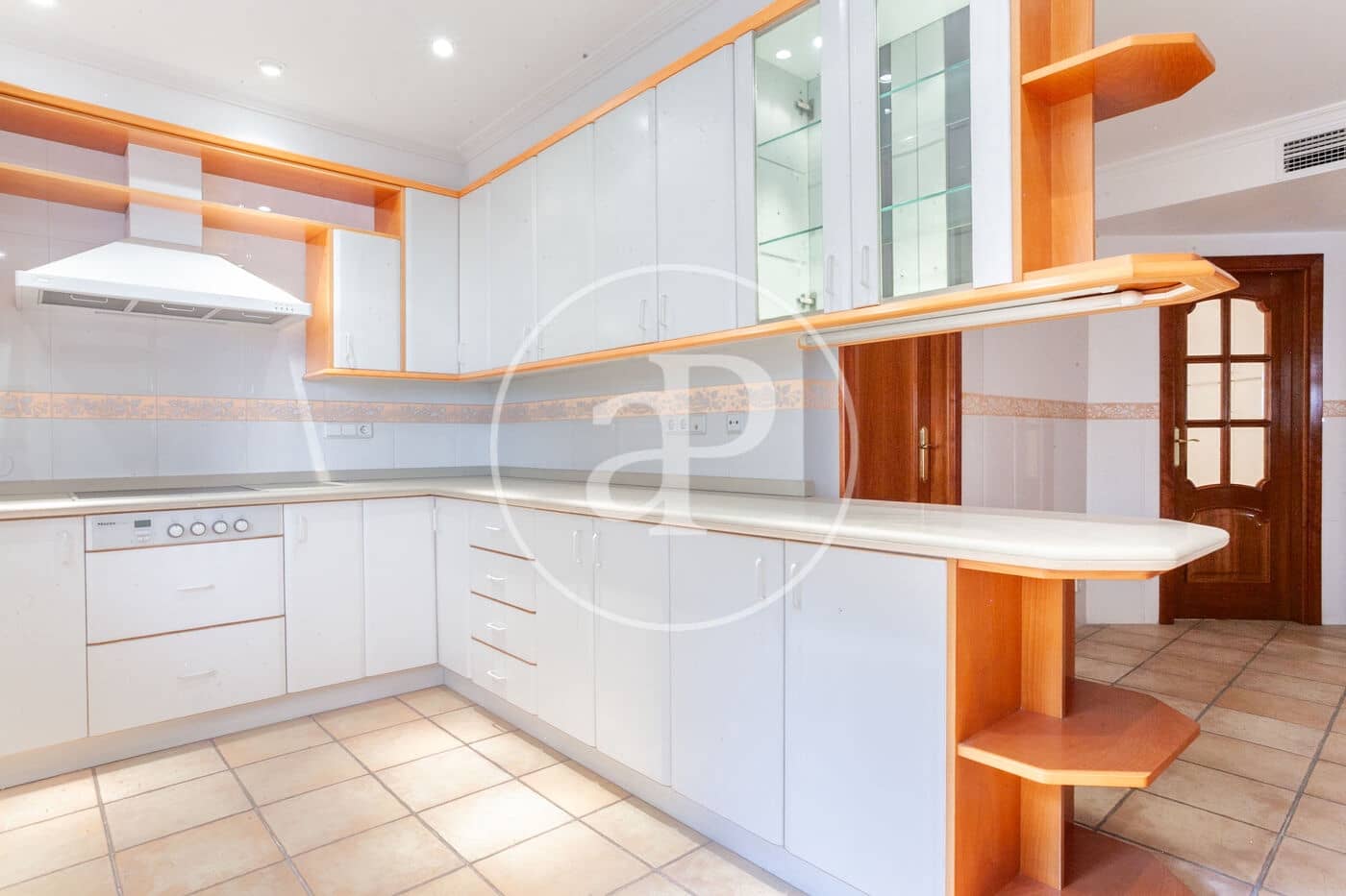 5 makuuhuone Huoneisto myytävänä paikassa Alicante kaupunki - 520 000 € (Ref: 9026920)