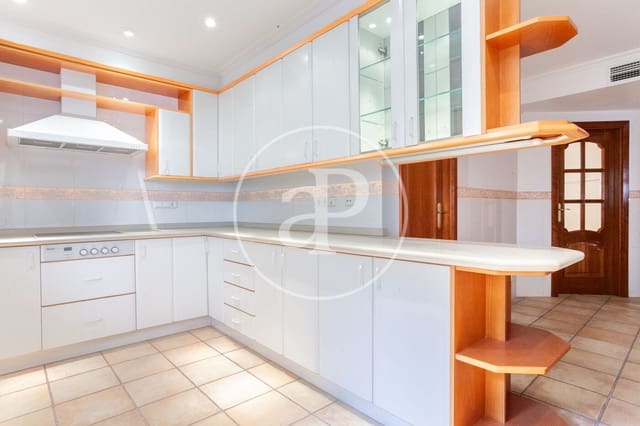 5 makuuhuone Huoneisto myytävänä paikassa Barrio del Centro, Alicante kaupunki - 520 000 € (Ref: 9026920)