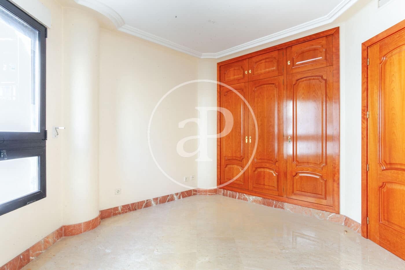 5 makuuhuone Huoneisto myytävänä paikassa Alicante kaupunki - 520 000 € (Ref: 9026920)