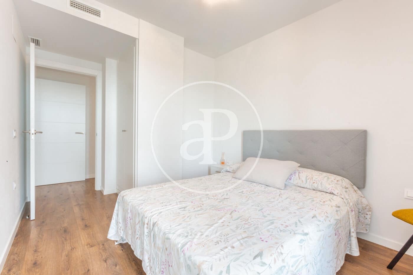 3 bedroom Penthouse for sale in Valencia city with pool - € 795,000 (Ref: 9029955)