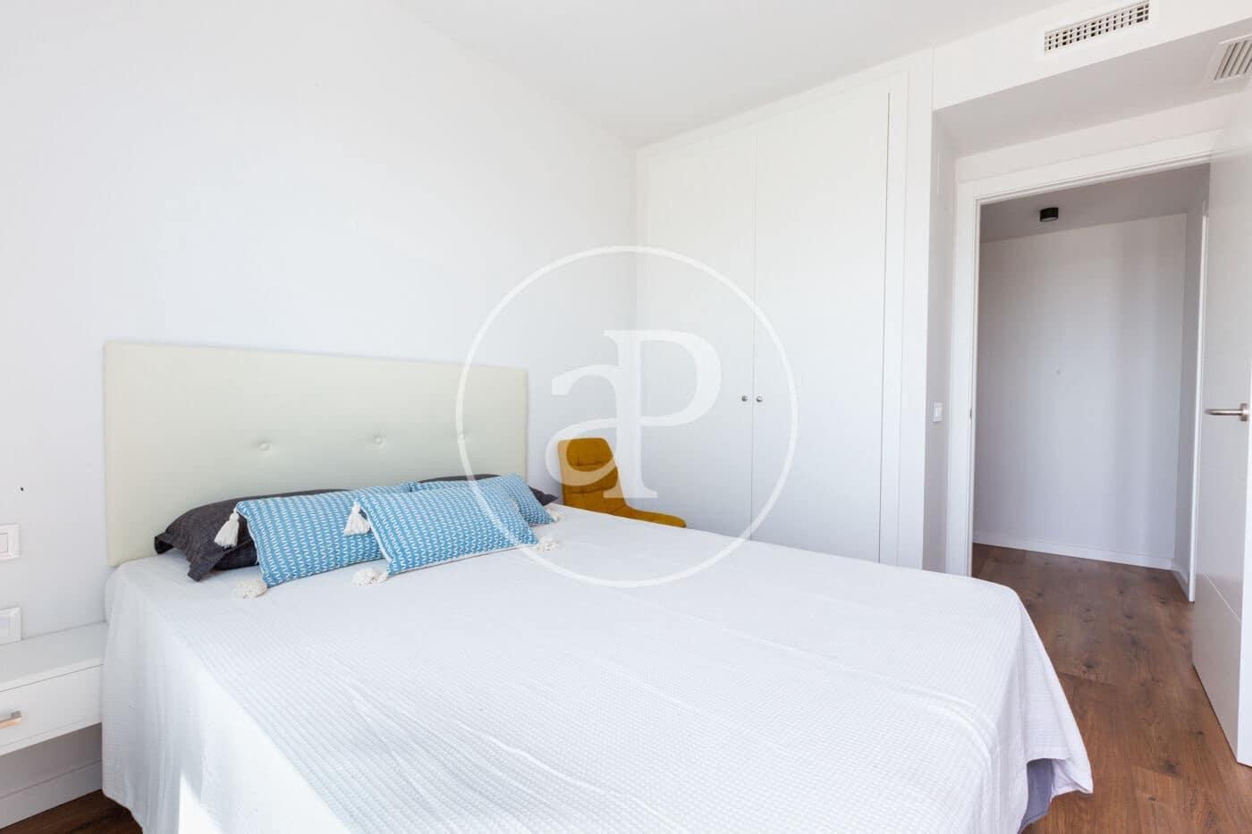 3 bedroom Penthouse for sale in Valencia city with pool - € 795,000 (Ref: 9029955)