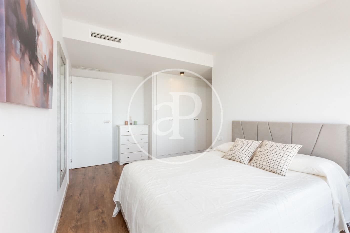 3 bedroom Penthouse for sale in Valencia city with pool - € 795,000 (Ref: 9029955)