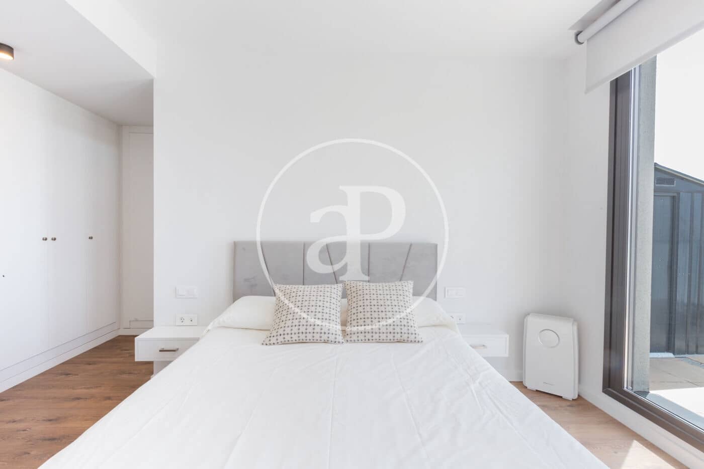 3 bedroom Penthouse for sale in Valencia city with pool - € 795,000 (Ref: 9029955)
