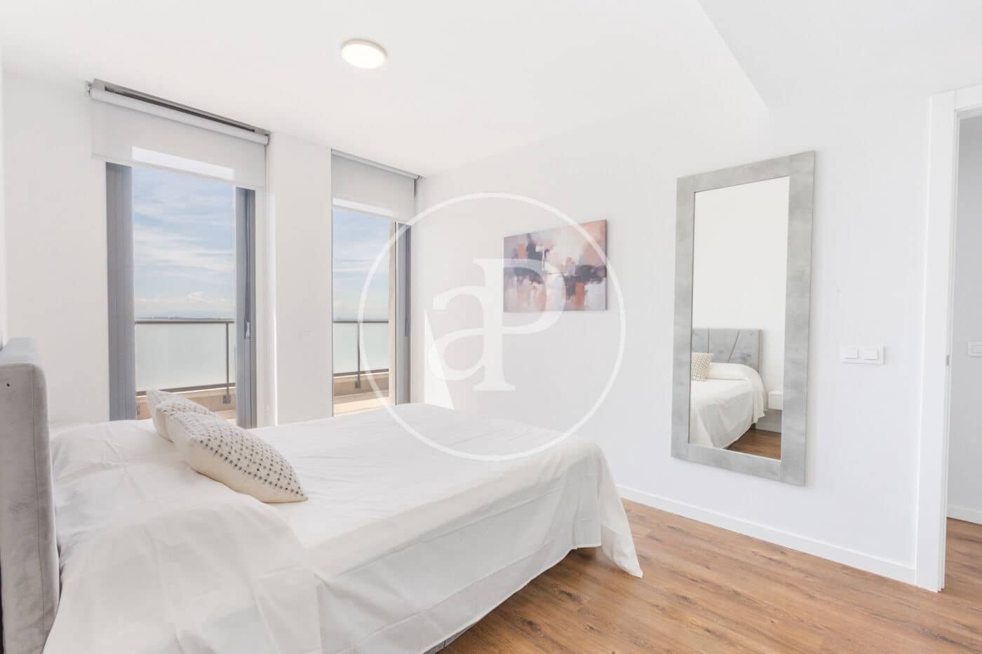 3 bedroom Penthouse for sale in Valencia city with pool - € 795,000 (Ref: 9029955)