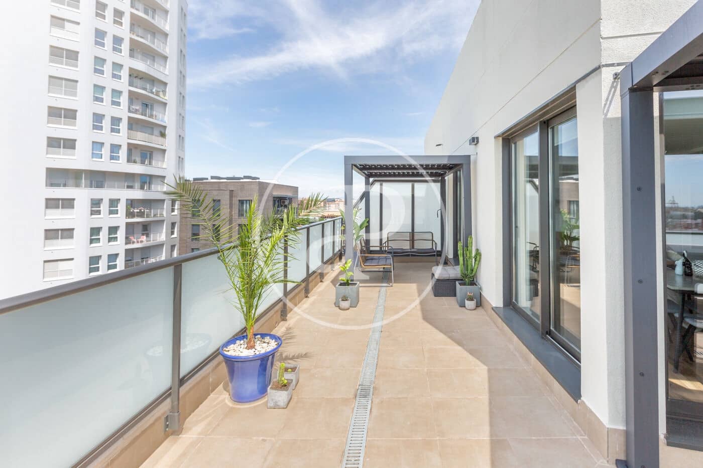 3 bedroom Penthouse for sale in Valencia city with pool - € 795,000 (Ref: 9029955)