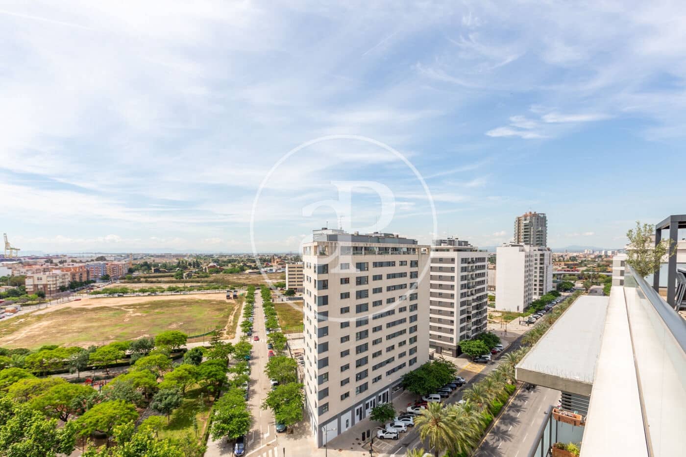 3 bedroom Penthouse for sale in Valencia city with pool - € 795,000 (Ref: 9029955)