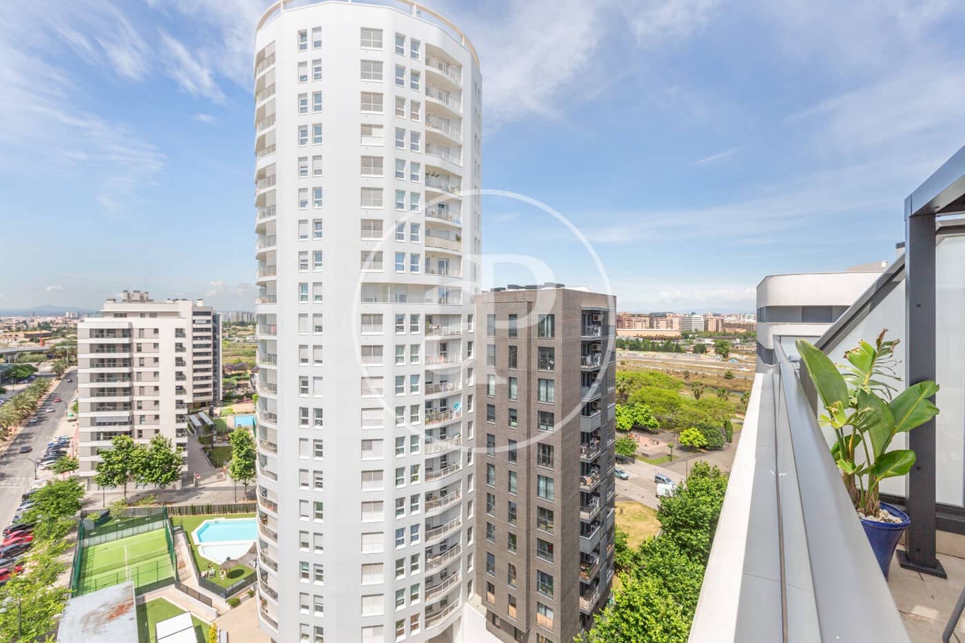 3 bedroom Penthouse for sale in Valencia city with pool - € 795,000 (Ref: 9029955)
