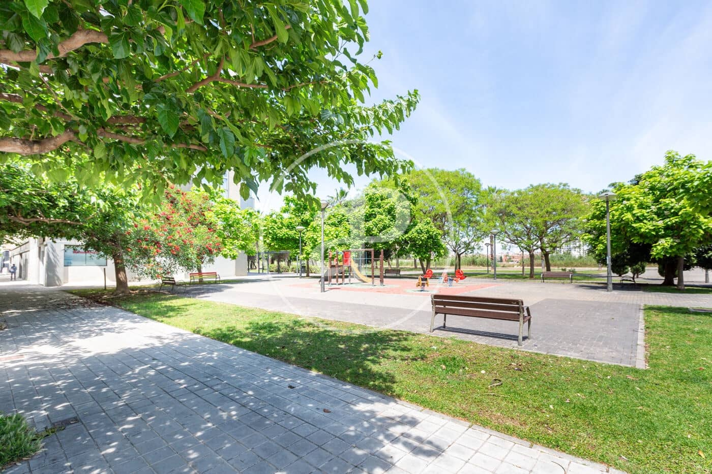 3 bedroom Penthouse for sale in Valencia city with pool - € 795,000 (Ref: 9029955)