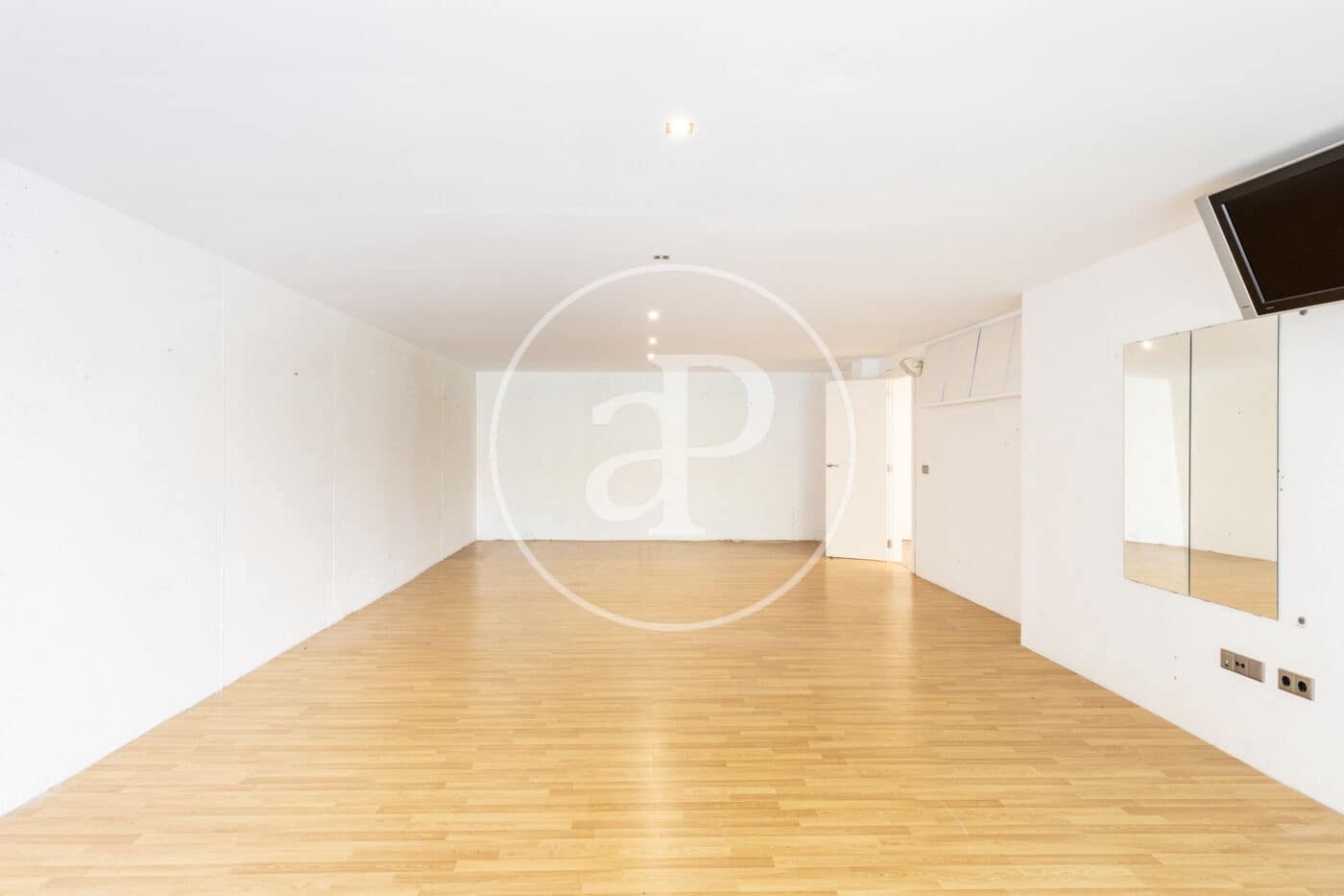 5 soveværelse Villa til salg i Campolivar med swimmingpool - € 1.300.000 (Ref: 9034576)