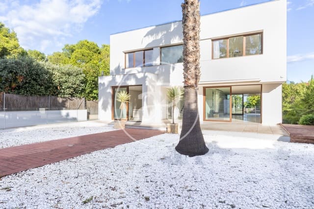 5 bedroom Villa for sale in Campolivar, Godella with pool - € 1,300,000 (Ref: 9034576)