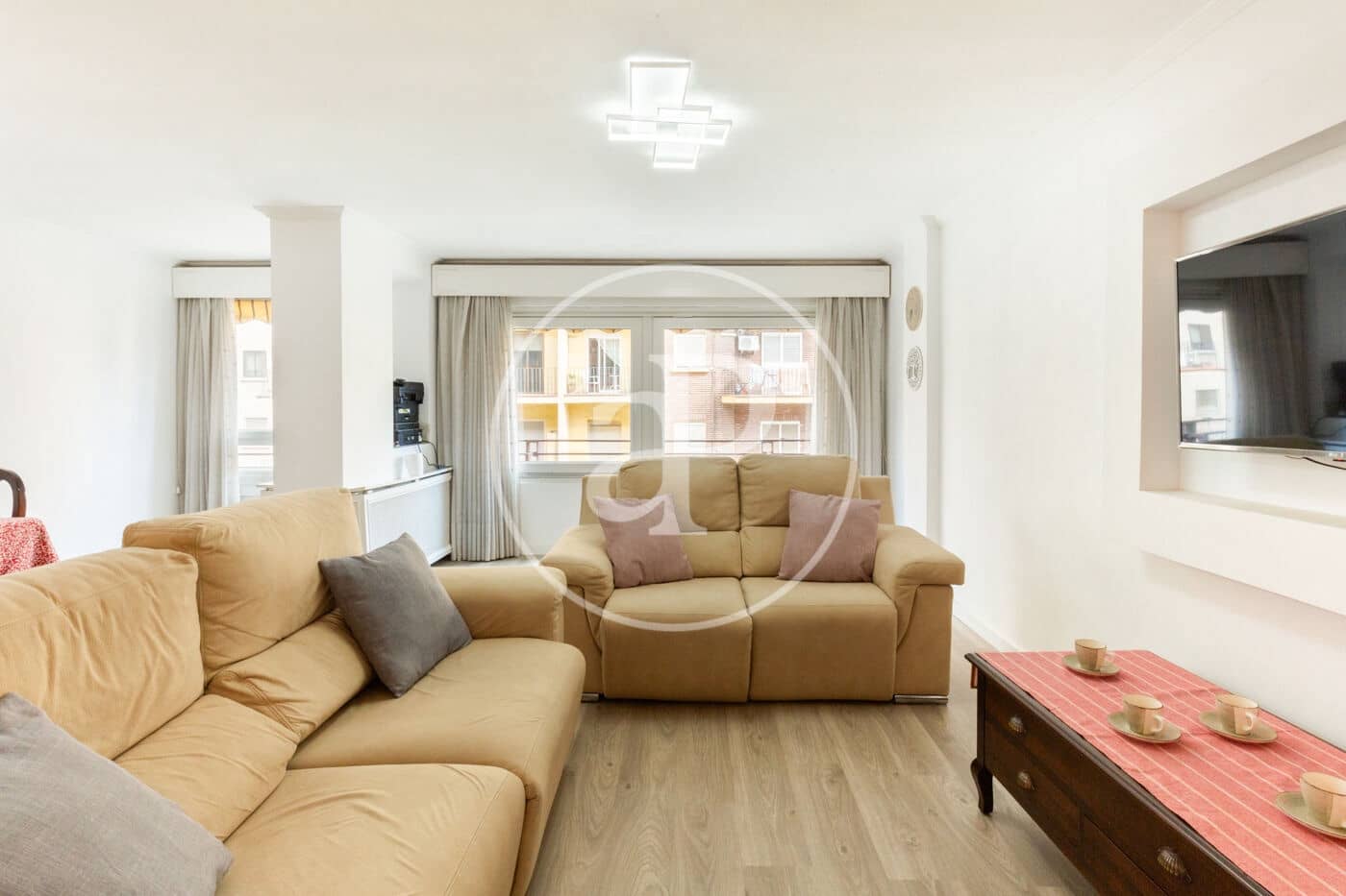 3 soverom Leilighet til leie i Valencia by - € 1 850 (Ref: 9042565)