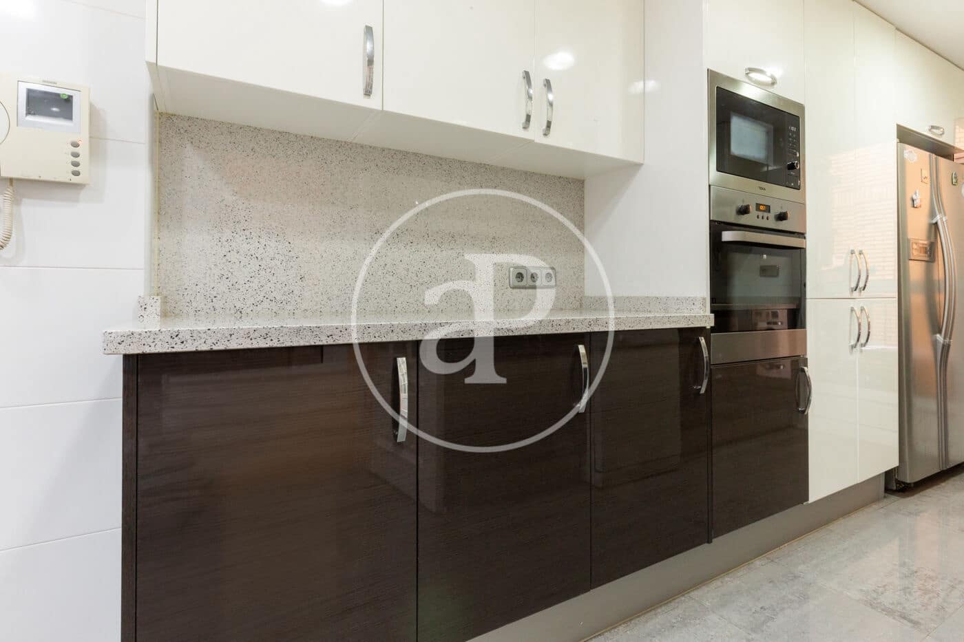 3 soverom Leilighet til leie i Valencia by - € 1 850 (Ref: 9042565)