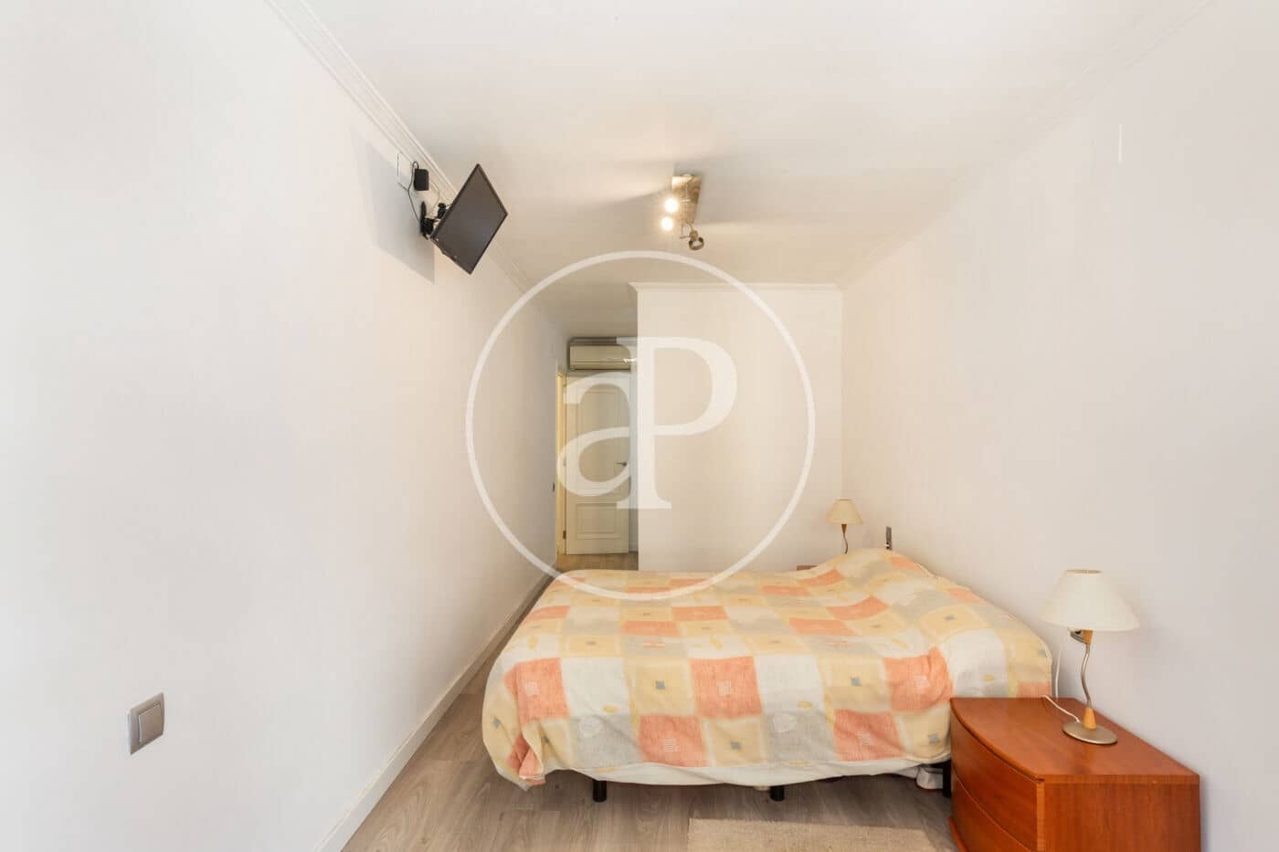 3 soverom Leilighet til leie i Valencia by - € 1 850 (Ref: 9042565)