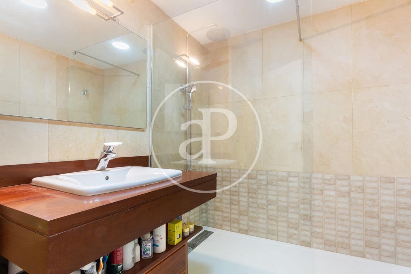 3 soverom Leilighet til leie i Valencia by - € 1 850 (Ref: 9042565)