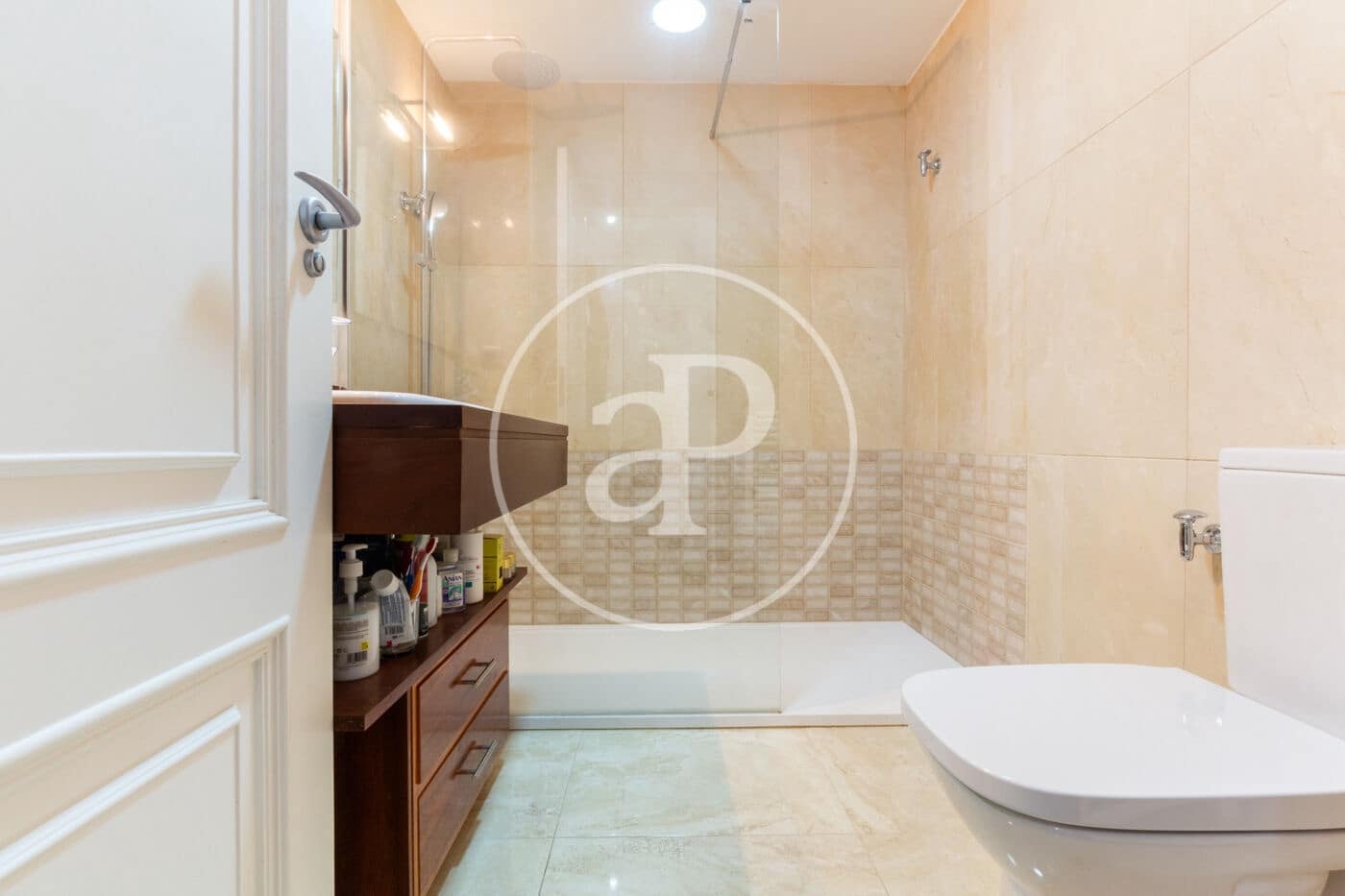 3 soverom Leilighet til leie i Valencia by - € 1 850 (Ref: 9042565)