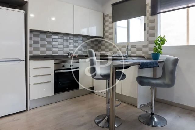 1 makuuhuone Kattohuoneisto vuokrattavana paikassa La Gran Via, Valencia kaupunki - 1 500 € (Ref: 9049133)