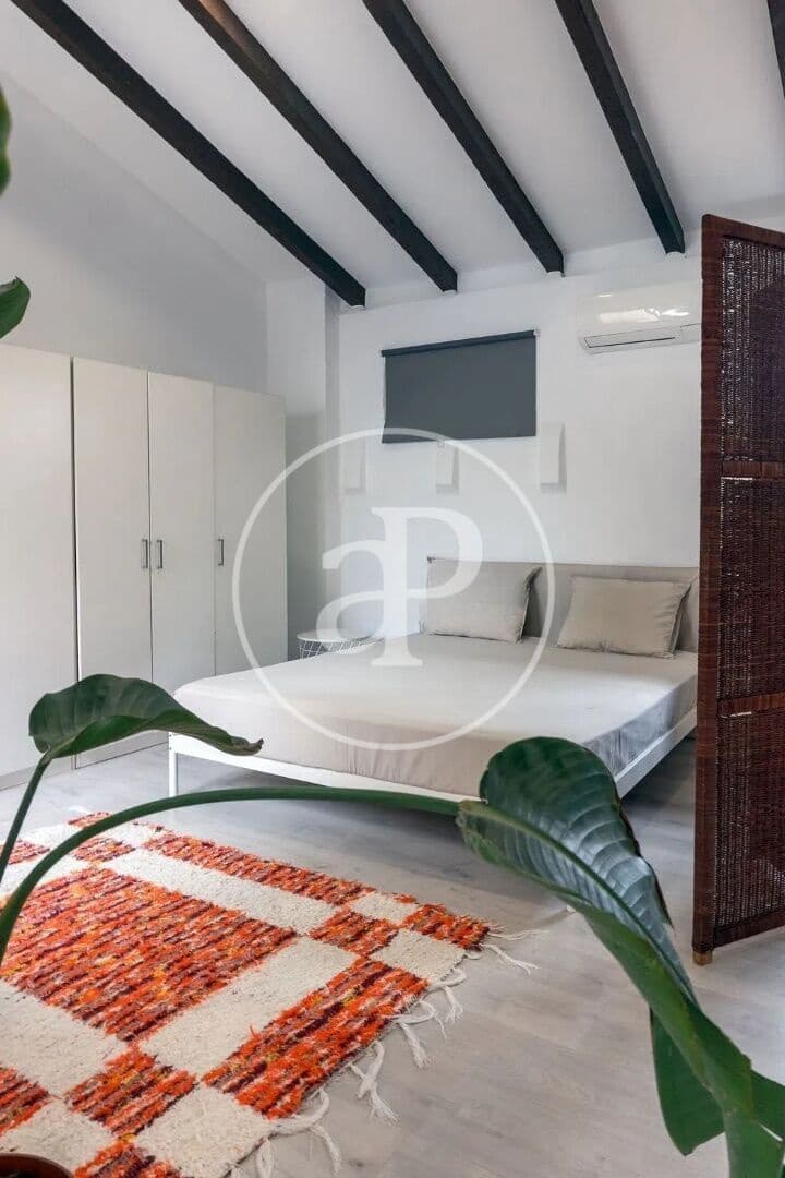 1 sypialnia Penthouse do wynajęcia w Miasto Walencja - 1 500 € (Ref: 9049133)