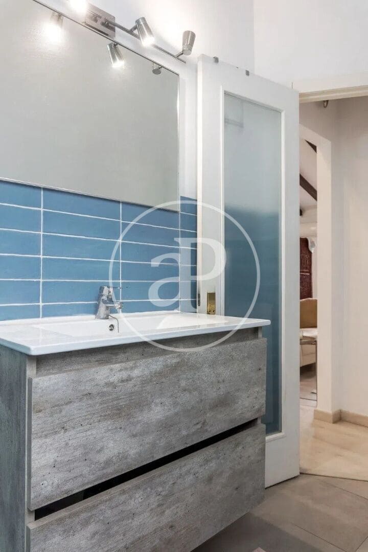 1 sypialnia Penthouse do wynajęcia w Miasto Walencja - 1 500 € (Ref: 9049133)