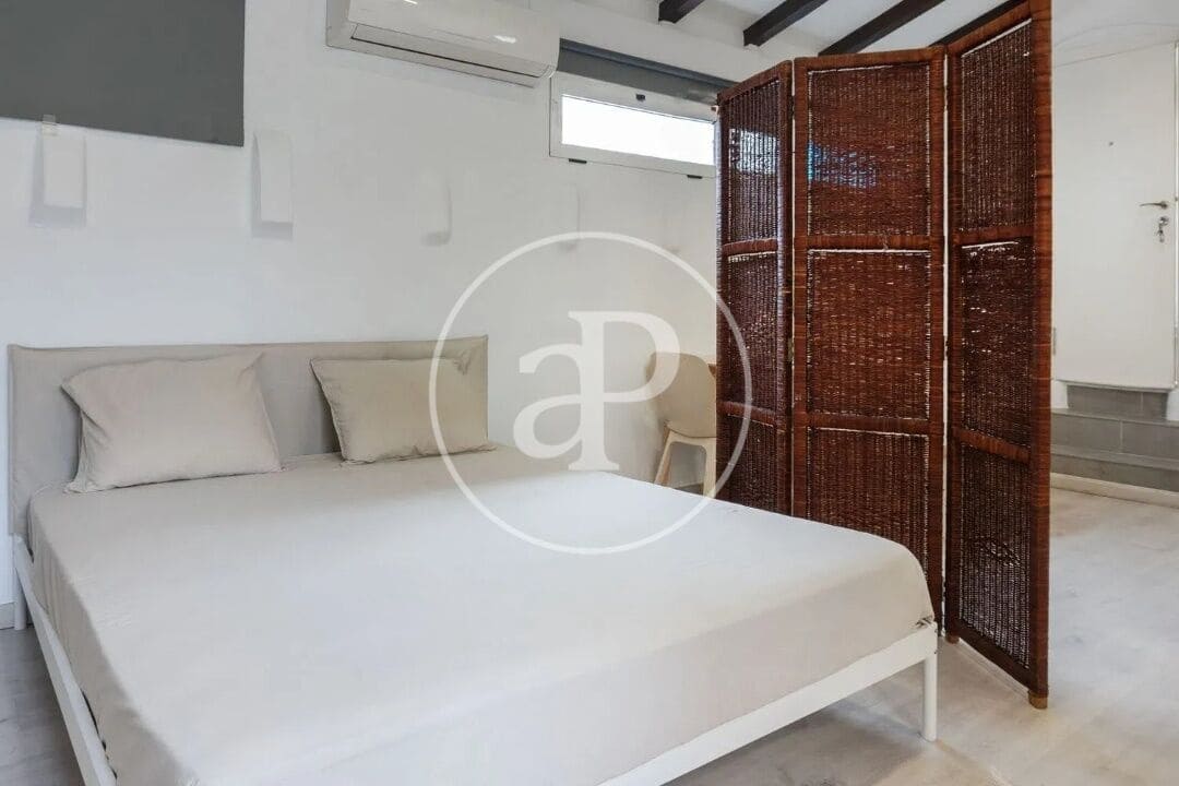 1 sypialnia Penthouse do wynajęcia w Miasto Walencja - 1 500 € (Ref: 9049133)