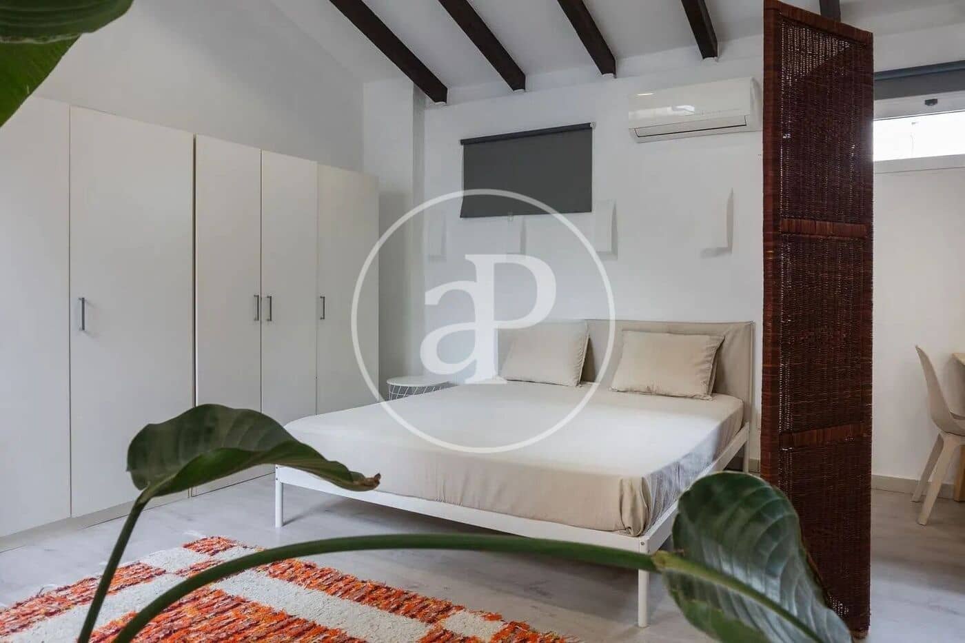 1 sypialnia Penthouse do wynajęcia w Miasto Walencja - 1 500 € (Ref: 9049133)