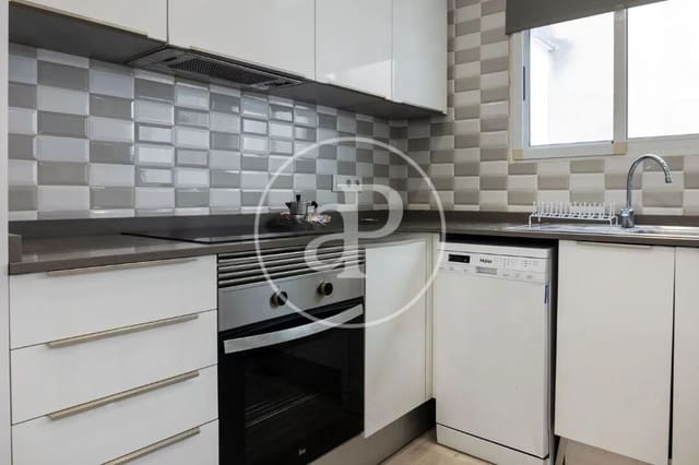 1 makuuhuone Kattohuoneisto vuokrattavana paikassa La Gran Via, Valencia kaupunki - 1 500 € (Ref: 9049133)