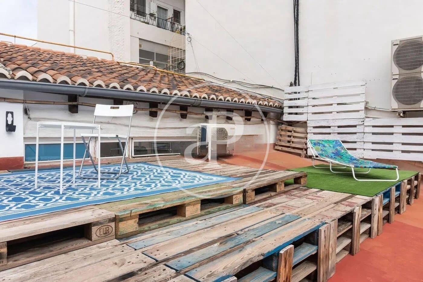 1 sypialnia Penthouse do wynajęcia w Miasto Walencja - 1 500 € (Ref: 9049133)