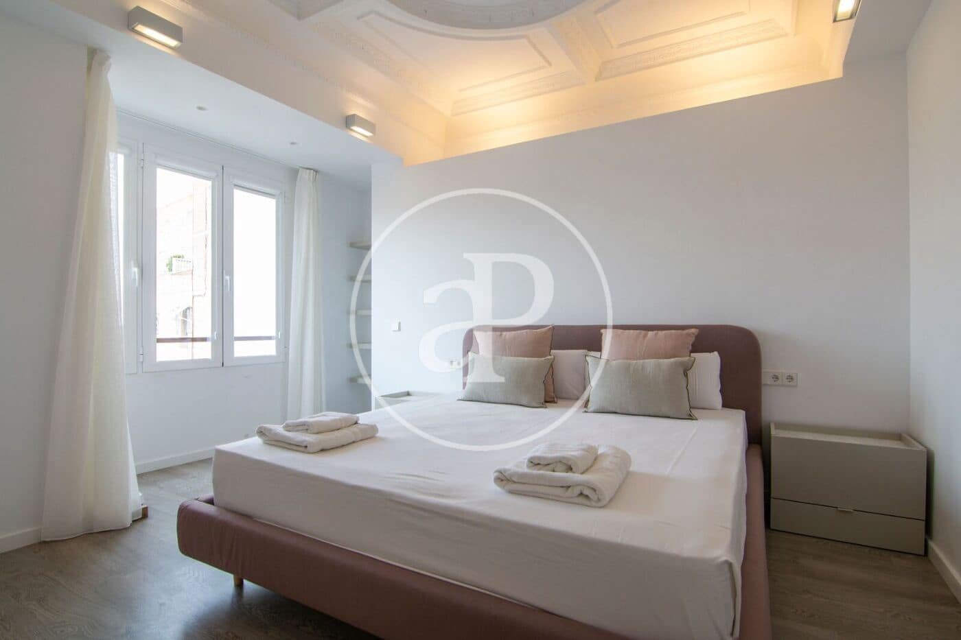 4 sypialnia Apartament do wynajęcia w Miasto Walencja - 3 000 € (Ref: 9049136)