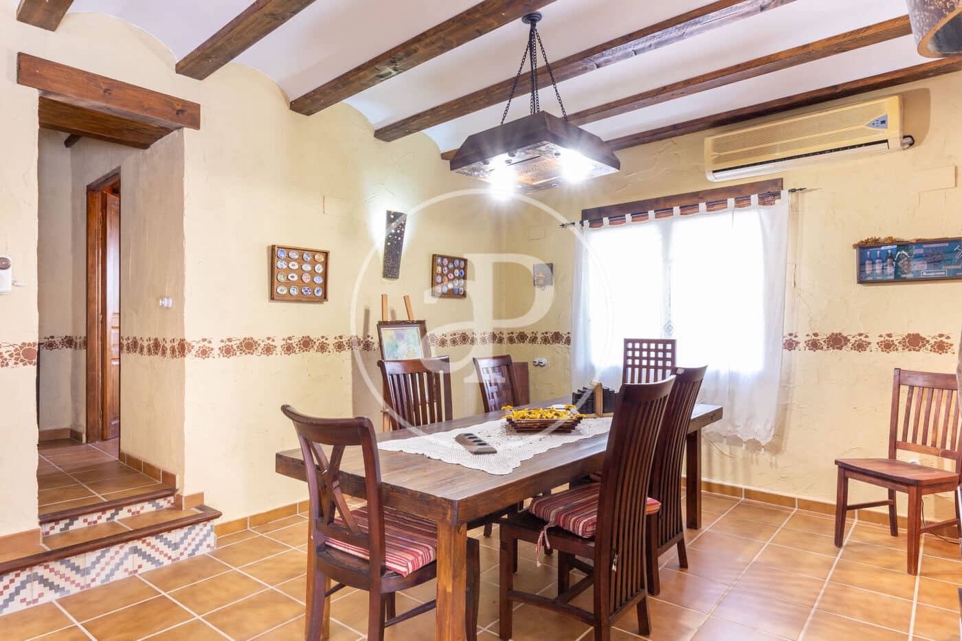 4 slaapkamer Villa te koop in Utiel - € 240.000 (Ref: 9049140)